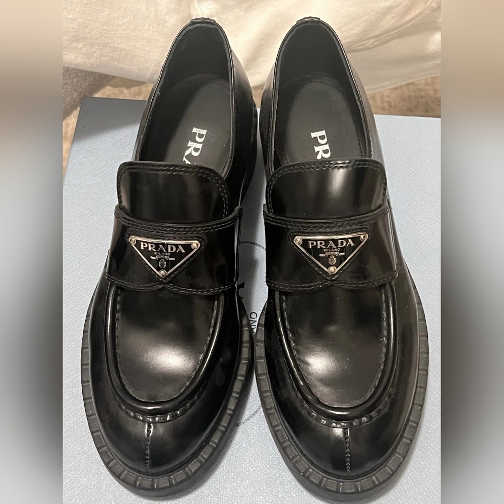 PRADA Monolith Loafers Women’s Black Brushed Leather Excellent Condition